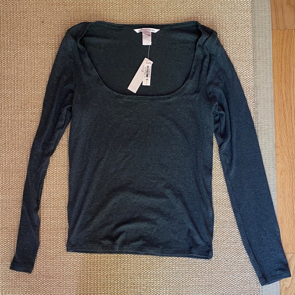 NWT Victoria’s Secret long sleeve shirt